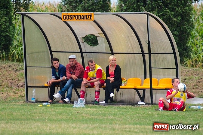 Zdjęcie w galerii na portalu naszraciborz.pl: Strzelanina w Zabełkowie. Pierwszy punkt gospodarzy wiadomości z regionu