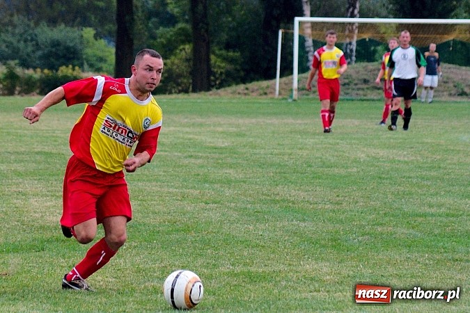Zdjęcie w galerii na portalu naszraciborz.pl: Strzelanina w Zabełkowie. Pierwszy punkt gospodarzy wiadomości z regionu