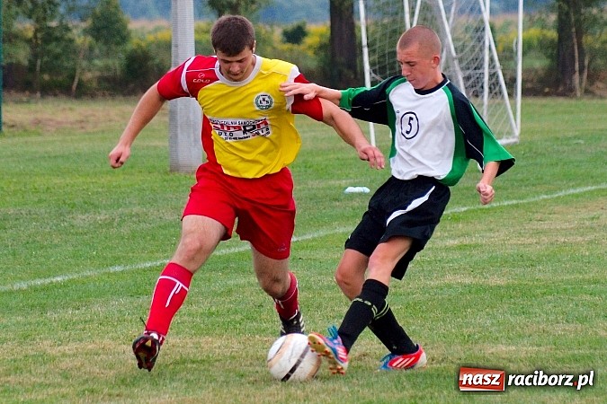 Zdjęcie w galerii na portalu naszraciborz.pl: Strzelanina w Zabełkowie. Pierwszy punkt gospodarzy wiadomości z regionu