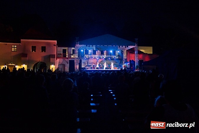 Zdjęcie w galerii na portalu naszraciborz.pl: Wyjątkowy koncert na zamku na finał powiatowych dożynek wiadomości z regionu