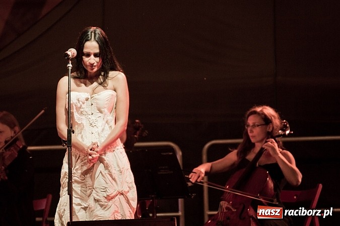 Zdjęcie w galerii na portalu naszraciborz.pl: Wyjątkowy koncert na zamku na finał powiatowych dożynek wiadomości z regionu