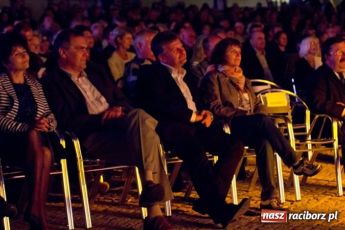 Zdjęcie w galerii na portalu naszraciborz.pl: Wyjątkowy koncert na zamku na finał powiatowych dożynek wiadomości z regionu