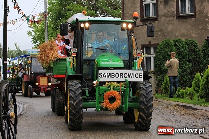 Zdjęcie w galerii na portalu naszraciborz.pl: Święto plonów w Żerdzinach z mażoretkami wiadomości z regionu