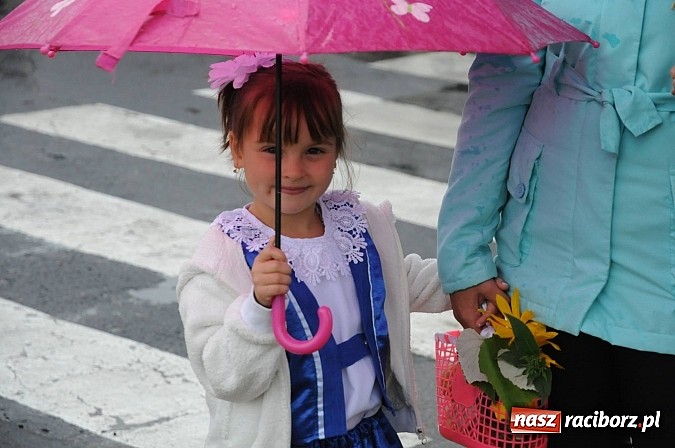 Zdjęcie w galerii na portalu naszraciborz.pl: W Tworkowie dziękowali za plony z misjonarzem wiadomości z regionu