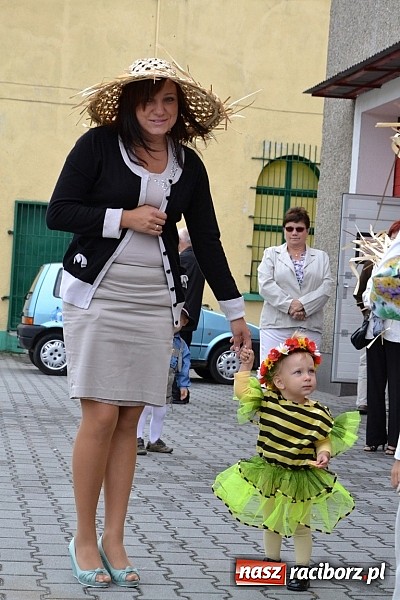 Zdjęcie w galerii na portalu naszraciborz.pl: Owsiszcze świętowały z Nową Wioską wiadomości z regionu