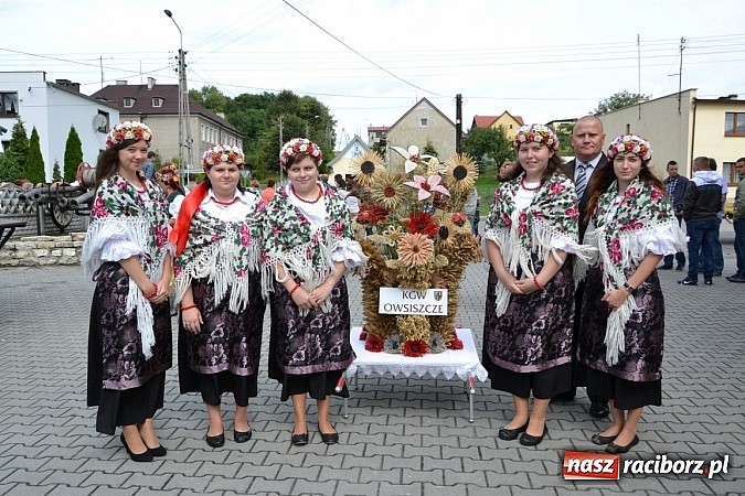 Zdjęcie w galerii na portalu naszraciborz.pl: Owsiszcze świętowały z Nową Wioską wiadomości z regionu
