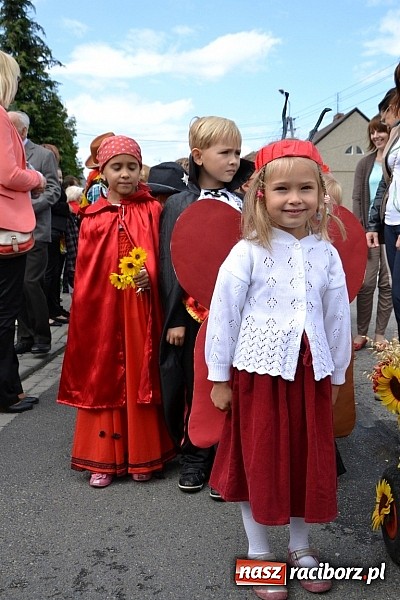 Zdjęcie w galerii na portalu naszraciborz.pl: Owsiszcze świętowały z Nową Wioską wiadomości z regionu