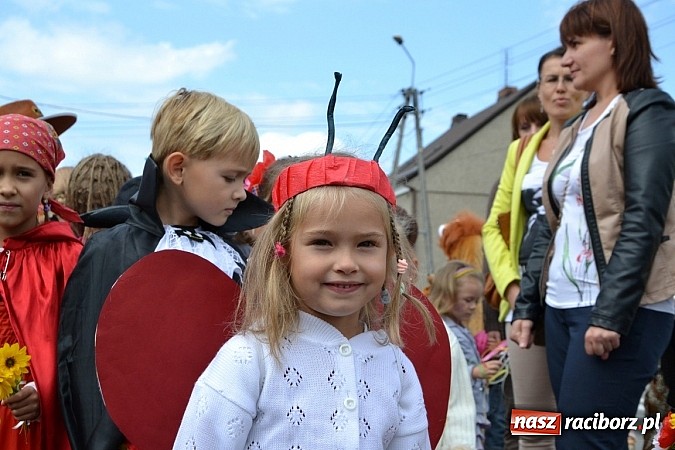 Zdjęcie w galerii na portalu naszraciborz.pl: Owsiszcze świętowały z Nową Wioską wiadomości z regionu