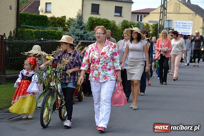 Zdjęcie w galerii na portalu naszraciborz.pl: Owsiszcze świętowały z Nową Wioską wiadomości z regionu