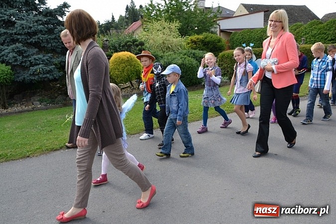 Zdjęcie w galerii na portalu naszraciborz.pl: Owsiszcze świętowały z Nową Wioską wiadomości z regionu