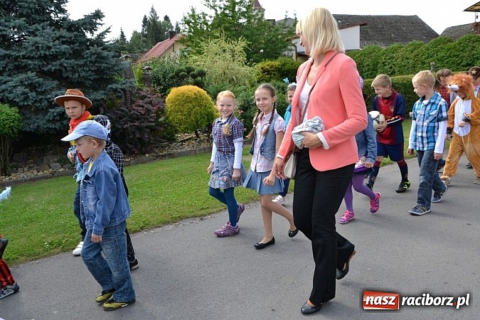 Zdjęcie w galerii na portalu naszraciborz.pl: Owsiszcze świętowały z Nową Wioską wiadomości z regionu