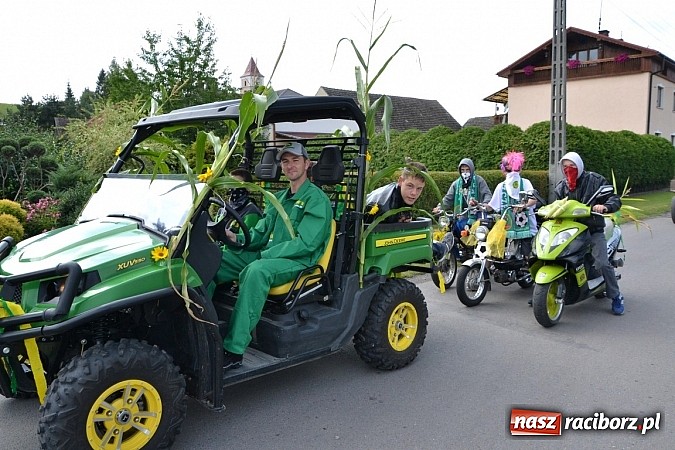 Zdjęcie w galerii na portalu naszraciborz.pl: Owsiszcze świętowały z Nową Wioską wiadomości z regionu