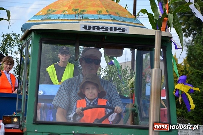 Zdjęcie w galerii na portalu naszraciborz.pl: Owsiszcze świętowały z Nową Wioską wiadomości z regionu