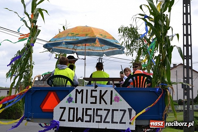 Zdjęcie w galerii na portalu naszraciborz.pl: Owsiszcze świętowały z Nową Wioską wiadomości z regionu