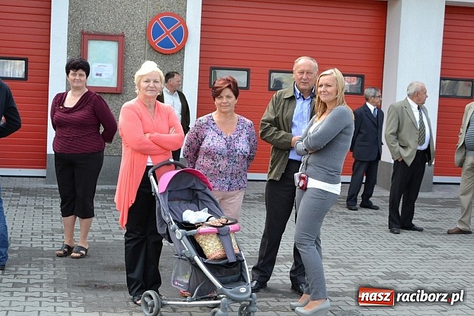 Zdjęcie w galerii na portalu naszraciborz.pl: Owsiszcze świętowały z Nową Wioską wiadomości z regionu