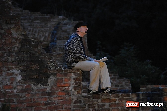 Zdjęcie w galerii na portalu naszraciborz.pl: Łubowice. Podróż sentymentalna z Martą Klubowicz i artystami Piwnicy pod Baranami wiadomości z regionu