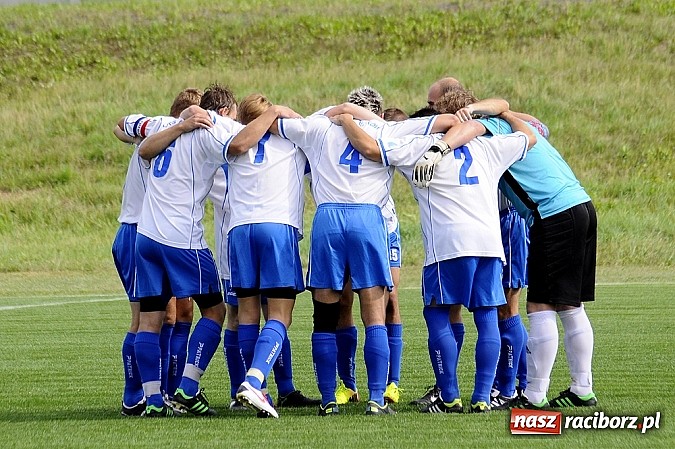 Zdjęcie w galerii na portalu naszraciborz.pl: Kapitan uratował punkt dla Czarnych wiadomości z regionu