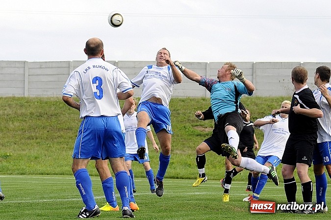 Zdjęcie w galerii na portalu naszraciborz.pl: Kapitan uratował punkt dla Czarnych wiadomości z regionu