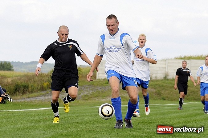 Zdjęcie w galerii na portalu naszraciborz.pl: Kapitan uratował punkt dla Czarnych wiadomości z regionu