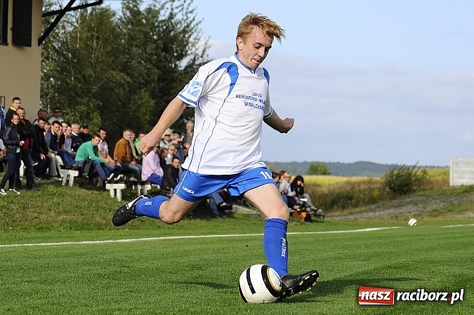 Zdjęcie w galerii na portalu naszraciborz.pl: Kapitan uratował punkt dla Czarnych wiadomości z regionu