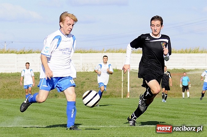 Zdjęcie w galerii na portalu naszraciborz.pl: Kapitan uratował punkt dla Czarnych wiadomości z regionu