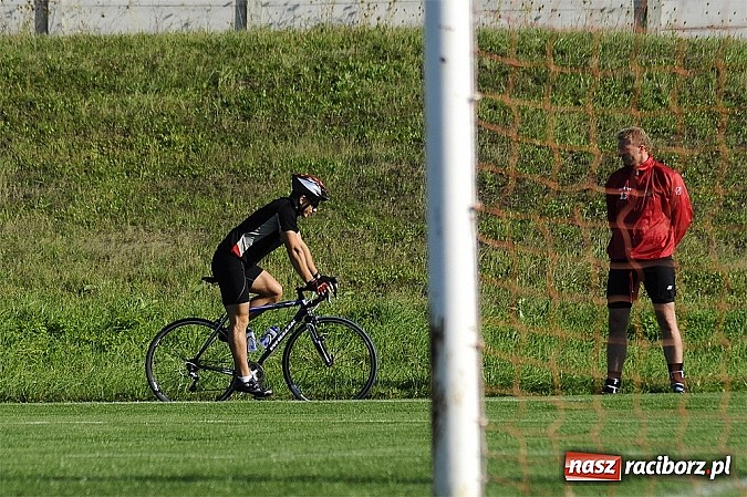 Zdjęcie w galerii na portalu naszraciborz.pl: Kapitan uratował punkt dla Czarnych wiadomości z regionu