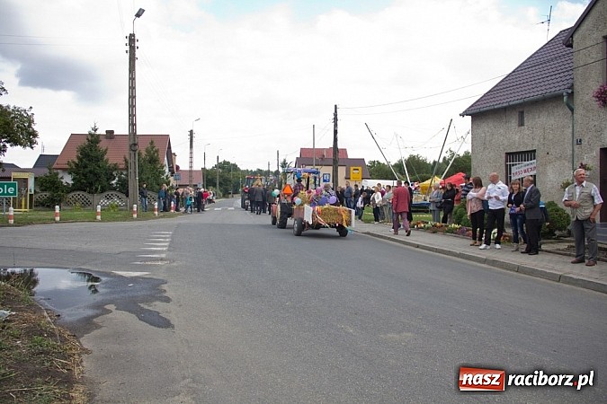 Zdjęcie w galerii na portalu naszraciborz.pl: Dożynki w Rudniku. Od korowodu do festynu wiadomości z regionu