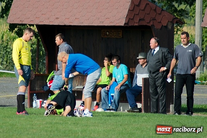 Zdjęcie w galerii na portalu naszraciborz.pl: Pietrowice kontra Cyprzanów: Gminne derby na remis wiadomości z regionu