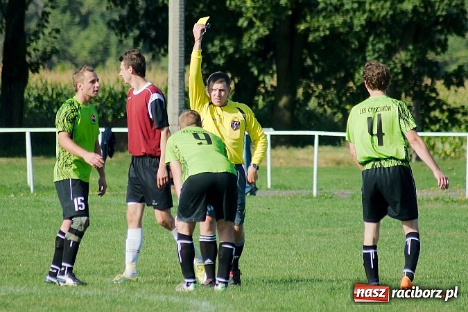 Zdjęcie w galerii na portalu naszraciborz.pl: Pietrowice kontra Cyprzanów: Gminne derby na remis wiadomości z regionu