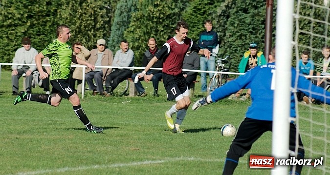 Zdjęcie w galerii na portalu naszraciborz.pl: Pietrowice kontra Cyprzanów: Gminne derby na remis wiadomości z regionu