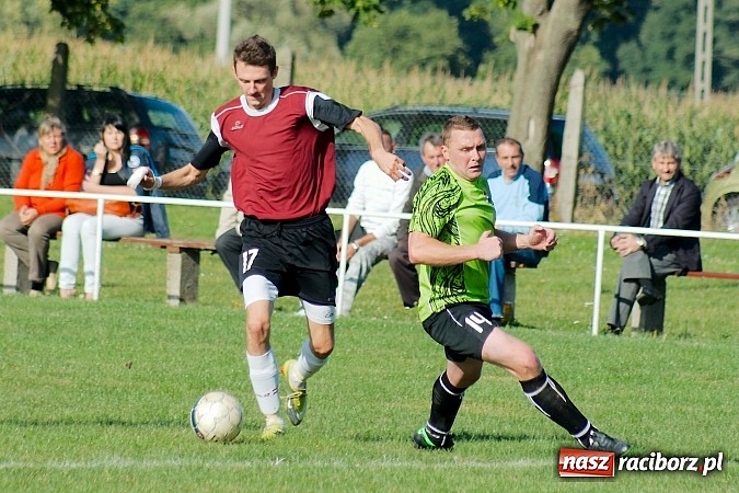 Zdjęcie w galerii na portalu naszraciborz.pl: Pietrowice kontra Cyprzanów: Gminne derby na remis wiadomości z regionu