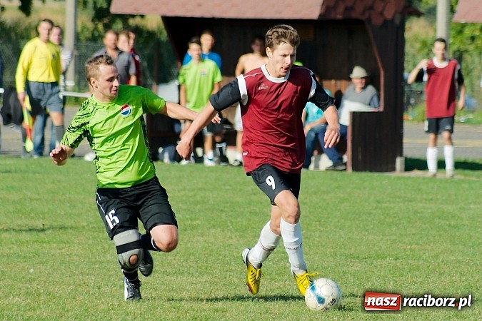 Zdjęcie w galerii na portalu naszraciborz.pl: Pietrowice kontra Cyprzanów: Gminne derby na remis wiadomości z regionu
