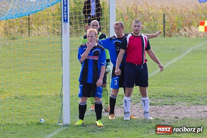 Zdjęcie w galerii na portalu naszraciborz.pl: B klasa: Sześciopak na Brzeziu wiadomości z regionu