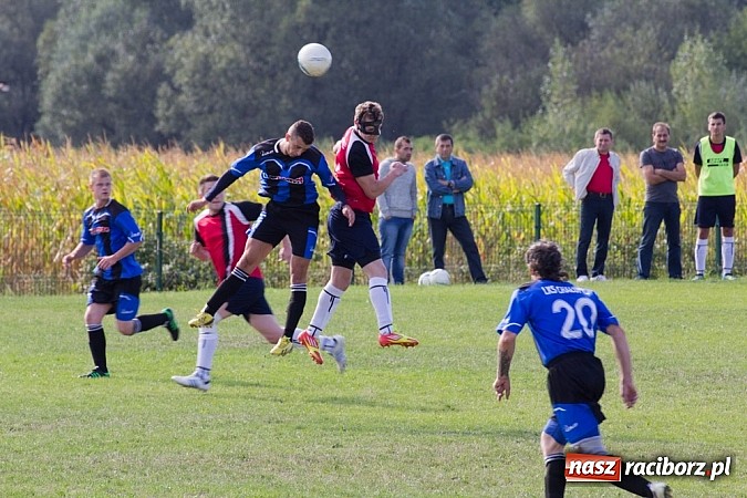 Zdjęcie w galerii na portalu naszraciborz.pl: B klasa: Sześciopak na Brzeziu wiadomości z regionu