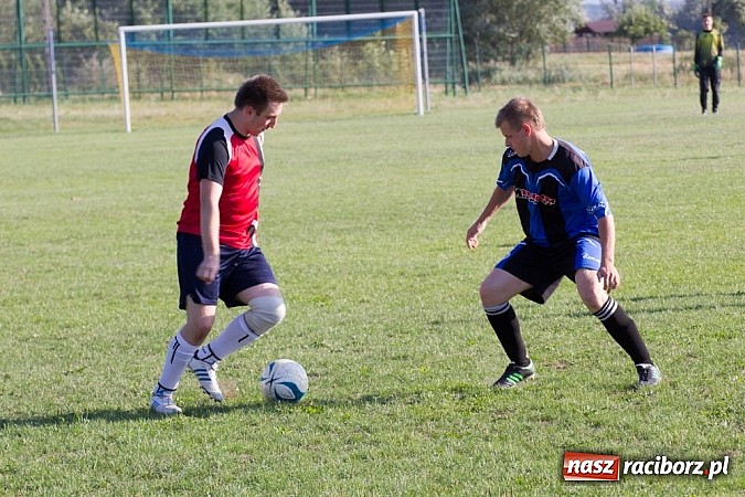 Zdjęcie w galerii na portalu naszraciborz.pl: B klasa: Sześciopak na Brzeziu wiadomości z regionu