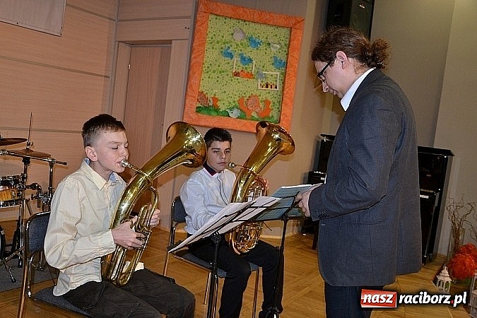Zdjęcie w galerii na portalu naszraciborz.pl: Nauka gry na instrumentach dla każdego!  wiadomości z regionu