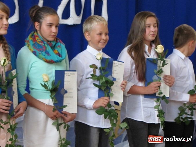 Zdjęcie w galerii na portalu naszraciborz.pl: 74 uczniów raciborskich szkół ze stypendiami wiadomości z regionu
