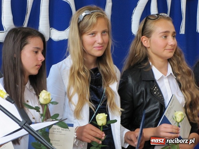 Zdjęcie w galerii na portalu naszraciborz.pl: 74 uczniów raciborskich szkół ze stypendiami wiadomości z regionu