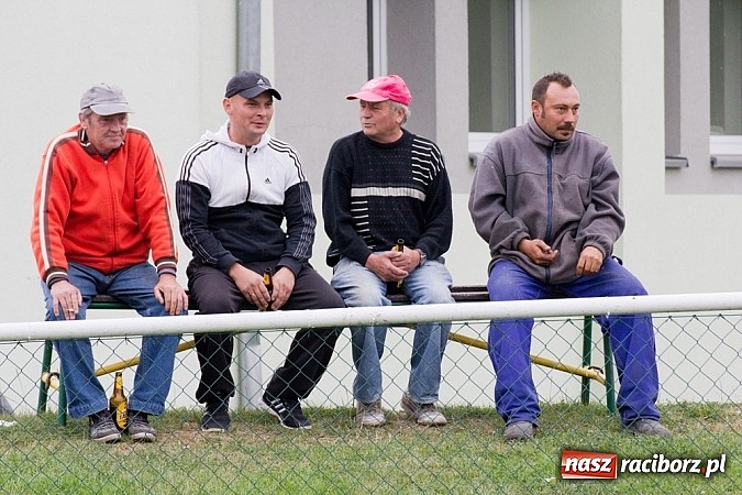 Zdjęcie w galerii na portalu naszraciborz.pl: Minimalna porażka trampkarzy Studziennej wiadomości z regionu