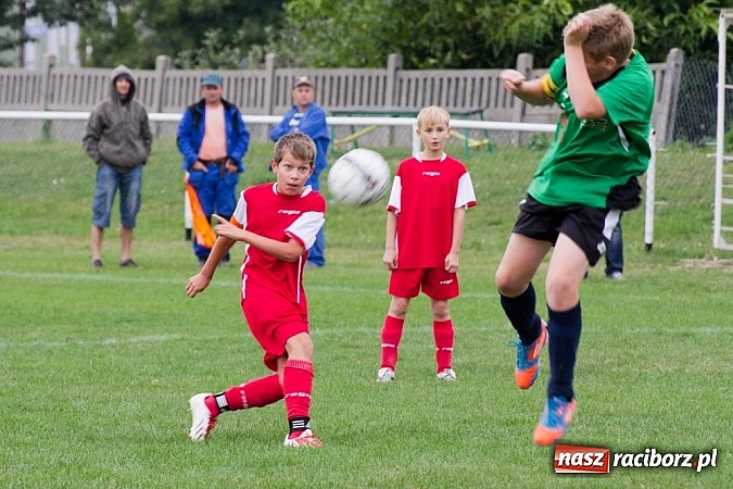 Zdjęcie w galerii na portalu naszraciborz.pl: Minimalna porażka trampkarzy Studziennej wiadomości z regionu