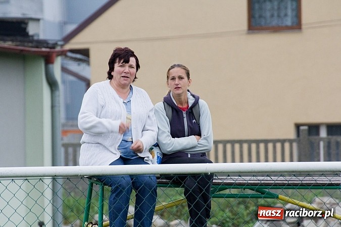 Zdjęcie w galerii na portalu naszraciborz.pl: Minimalna porażka trampkarzy Studziennej wiadomości z regionu