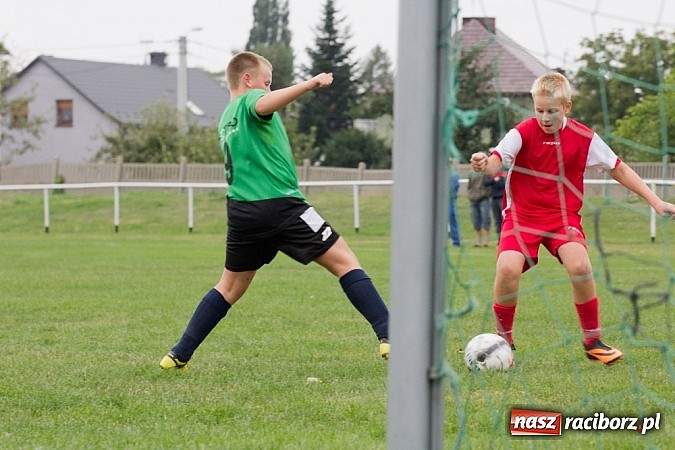 Zdjęcie w galerii na portalu naszraciborz.pl: Minimalna porażka trampkarzy Studziennej wiadomości z regionu