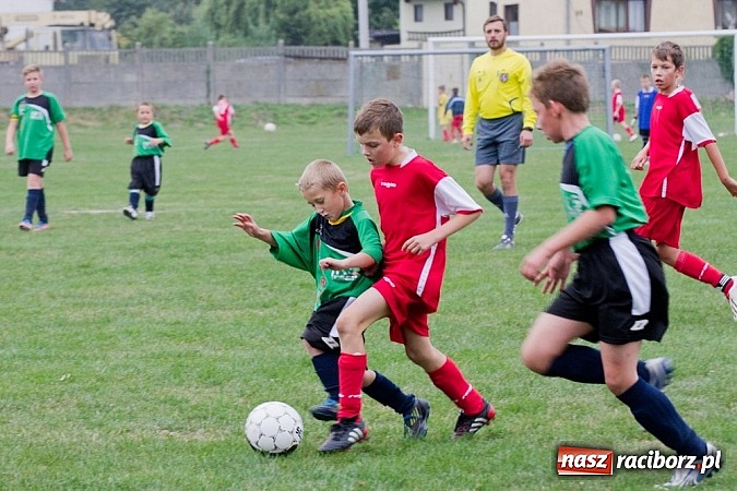 Zdjęcie w galerii na portalu naszraciborz.pl: Minimalna porażka trampkarzy Studziennej wiadomości z regionu