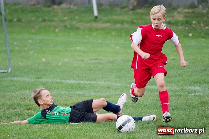 Zdjęcie w galerii na portalu naszraciborz.pl: Minimalna porażka trampkarzy Studziennej wiadomości z regionu