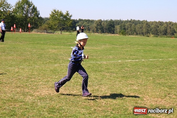 Zdjęcie w galerii na portalu naszraciborz.pl: Krzanowice, Pietraszyn, Turze i Sławików - nowi strażaccy mistrzowie powiatu wiadomości z regionu