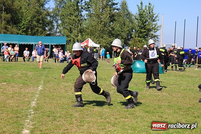 Zdjęcie w galerii na portalu naszraciborz.pl: Krzanowice, Pietraszyn, Turze i Sławików - nowi strażaccy mistrzowie powiatu wiadomości z regionu