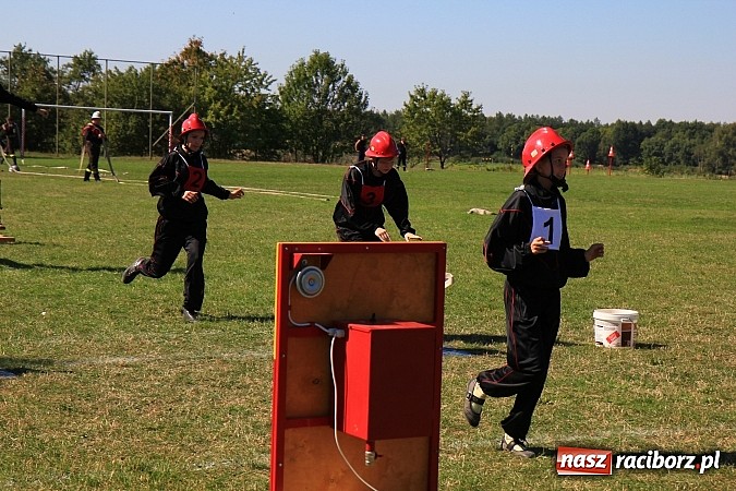 Zdjęcie w galerii na portalu naszraciborz.pl: Krzanowice, Pietraszyn, Turze i Sławików - nowi strażaccy mistrzowie powiatu wiadomości z regionu