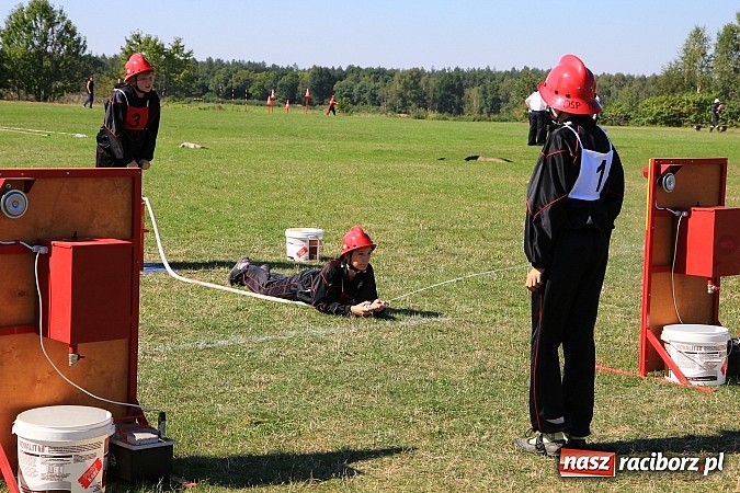 Zdjęcie w galerii na portalu naszraciborz.pl: Krzanowice, Pietraszyn, Turze i Sławików - nowi strażaccy mistrzowie powiatu wiadomości z regionu