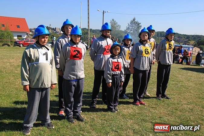 Zdjęcie w galerii na portalu naszraciborz.pl: Krzanowice, Pietraszyn, Turze i Sławików - nowi strażaccy mistrzowie powiatu wiadomości z regionu