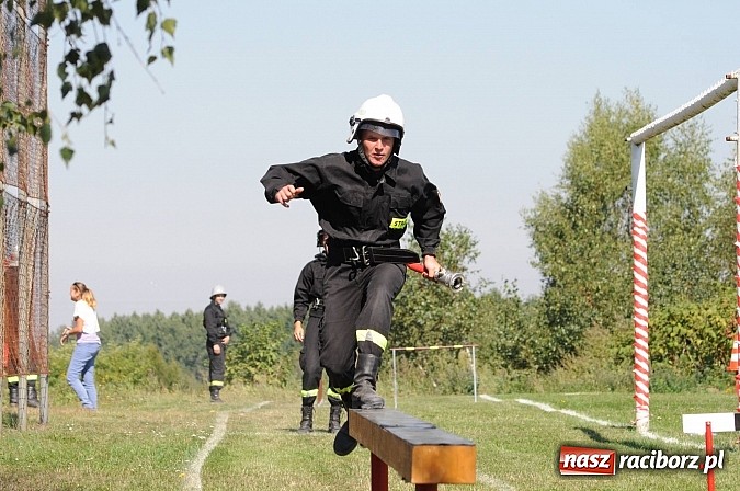 Zdjęcie w galerii na portalu naszraciborz.pl: Krzanowice, Pietraszyn, Turze i Sławików - nowi strażaccy mistrzowie powiatu wiadomości z regionu